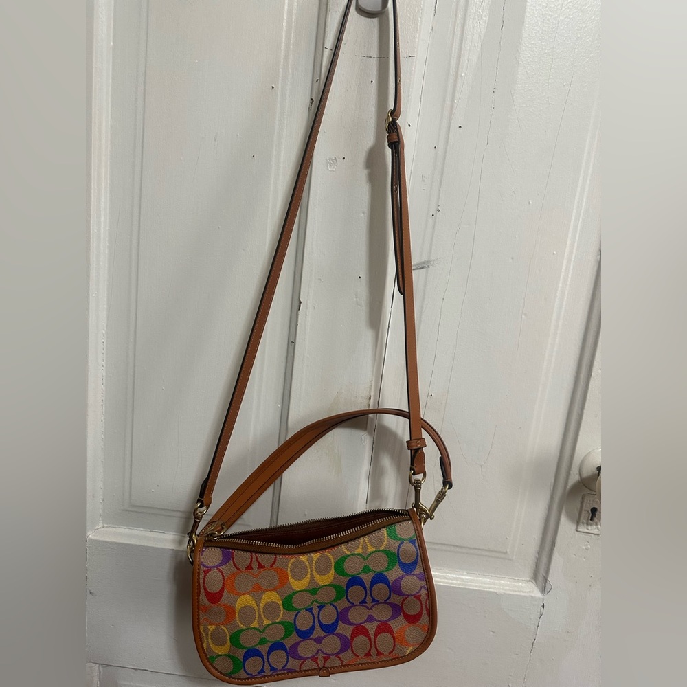 Coach Swinger CA100 Rainbow Signature
